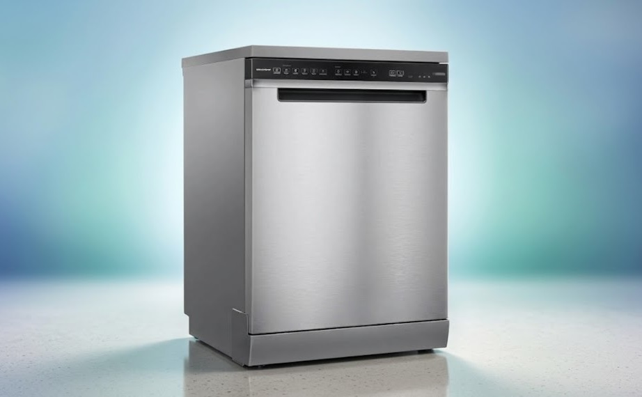 Lava-louças Brastemp BLF61AR 15 serviços com acabamento inox, Smart Sensor e função Sanitizar