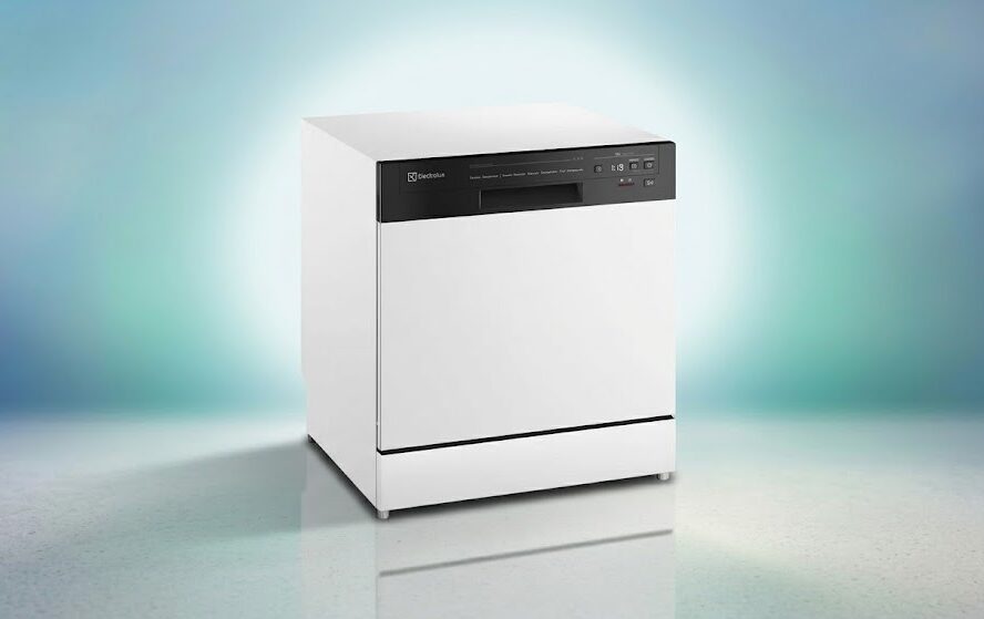 Lava-louças Electrolux LB08E 8 serviços branca com Lava e Seca 50 minutos e ciclos compactos